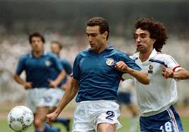 Guaranteed delivery by christmas for orders placed before 15 december. 019 Giuseppe Bergomi My Football Facts