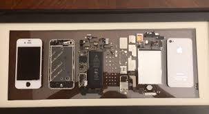 Circular motion, an app to record sensor data, and some physics is all you need. This Guy Took Apart His Broken Iphone 4 And Framed It