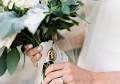 Wedding Bouquet Charms: 15 Ways to Personalize Your Bouquet