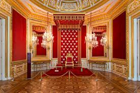 Королевский замок в Варшаве: экскурсии, экспозиции, точный адрес, телефон
