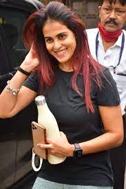 genelia dsouza stuns in red hair