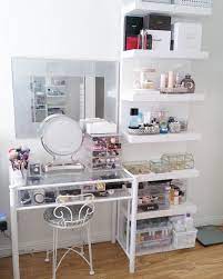 20 beautiful makeup room ideas to