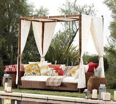 Outdoor Canopy Bed