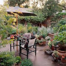 17 Ideas For Gardens In Small Spaces