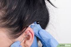can-i-pierce-my-cartilage-with-a-sewing-needle