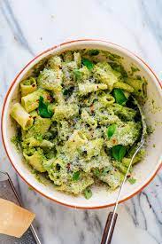 broccoli pesto pasta recipe with green