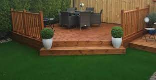 Decking kayu adalah salah satu produk lantai kayu yang khusus untuk diterapkan pada area outdoor (luar ruang), yang biasanya diaplikasikan pada. Penggunaan Kayu Outdoor Agar Taman Lebih Indah Rajawali Parquet