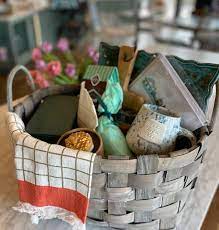 custom gift basket 100 sweet lala s