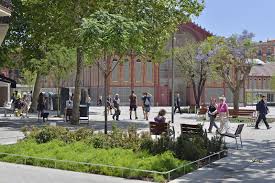Parc de la Ciutadella recreational environmental space for families ...