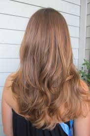 Messy wavy hair with caramel highlights. 28 Soft And Girlish Caramel Hair Ideas Styleoholic