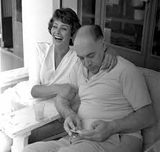 Qui aurait pensé qu'une beauté comme elle ne lui avait. The Story Of Sophia Loren A Hollywood Siren Who Only Loved One Man For 50 Years