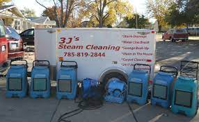 steam cleaning carpet janitorial