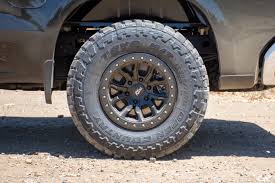 how to properly select a larger tire size