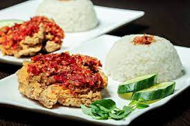 Resep sambal petis atau yang sering disebut sambal petis adalah kumpulan dalam masakan indonesia yang dibuat dari produk sampingan pengolahan makanan yang berkuah. 9 Cara Membuat Ayam Geprek Pedas Mudah Dan Rasanya Bikin Nendang Kapanlagi Com
