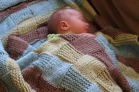 Free baby blanket knitting patterns. Easy Baby Blanket Knitting Patterns Knitfarious