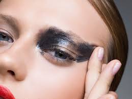 remove your eye makeup