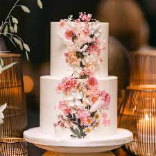 20 ways to decorate a wedding cake