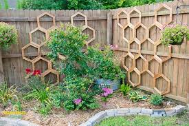Honeycomb Garden Trellis Diy Garden