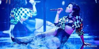 Demi Lovato Performing Cool For The Summer On The Voice