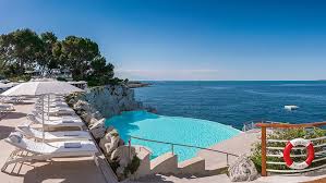 luxury hotels in the french riviera