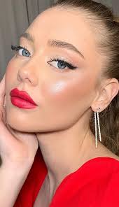 soft eye makeup for blue eyes red lips