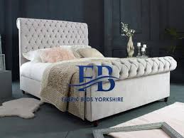 Chesterfield Sleigh Fabric Bed Single