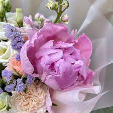 пион, озотамнус и другие цветы по цене 7128 ₽ - купить в RoseMarkt с доставкой по Санкт-Петербургу