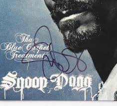 snoop dogg signed tha blue carpet
