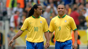 ʁoˈnawdu ˈlwis nɐˈzaɾju dʒi ˈɫĩmɐ; Brazil Legends Ronaldo Ronaldinho Open Up On Who Is Greater Between Lionel Messi And Cristiano Ronaldo
