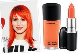 paramore singer hayley williams plays
