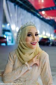 freelance makeup artist hazlie hamzah