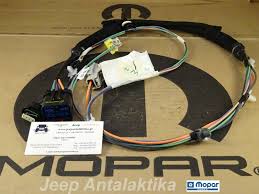 To replace the dash you are going to have to change over the wiring harness, both doors, and the steering column. Porta Dianteira Direita Fiacao Jeep Wrangler Jk 07 10 56051707 Af Nova Genuine Mopar Ebay