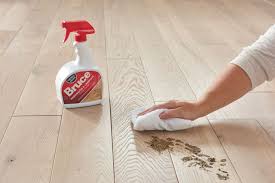 bruce hardwood and laminate floor
