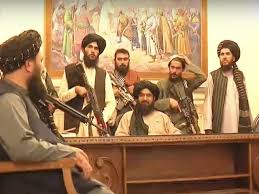 Taliban, afganistan'ın başkentin kabil'de bulunan cumhurbaşkanlığı sarayı'nın kontrolünü ele geçirdiğini açıkladı. 9ev3sr4exnxgzm