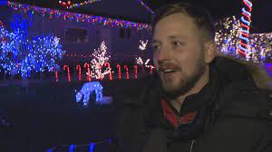 It's a neighbourhood light display that's become quite well known in kelowna. Kelowna S Magical Candy Cane Lane Watch News Videos Online