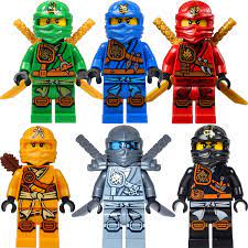 LEGO Ninjago Figure Set: 6 Ninjago chiffres (Lloyd, Jay, Kai, Cole, Zane  Skylor et Titanium) avec accessoires: Amazon.fr… | Lego spiderman, Lego  ninjago, Idées lego