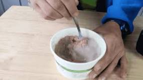 is-dry-ice-edible-in-ice-cream