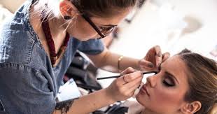 5 reasons being a makeup artist is