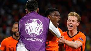 Denzel dumfries (denzel justus morris dumfries, born 18 april 1996) is a dutch footballer who plays as a right back for dutch club psv, and the netherlands national team. 6c30fswtjvl 0m