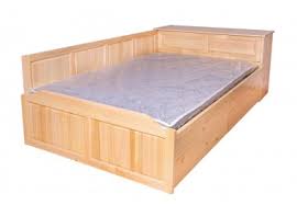 Когато изберете евтини спални с матрак, трябва да се уверите, че рамката на леглото е изградена от здрав и издръжлив материал. Legla Prista Person I Polovina Na Top Ceni Mebeli Arena