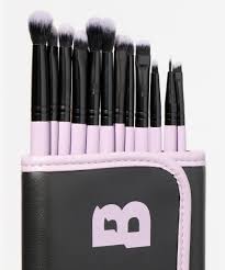 eye brush set with brush roll at beauty bay