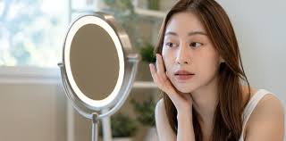 applying makeup on dry or flaky skin