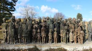 The design of the lidice memorial and museum is such that from the museum 'section' is a walkway area where you can overlook the old village of lidice, which today is a memorial park. Reihe Wirklichkeit Im Radio Lidice Das Schweigende Dorf