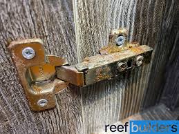 what to do about rusty cabinet hinges