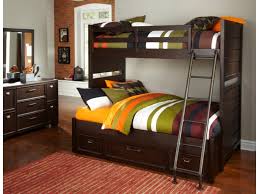 Clubhouse 5pc Twin Over Full Bunk Bed