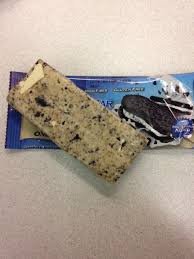 quest cookies cream protein bar and