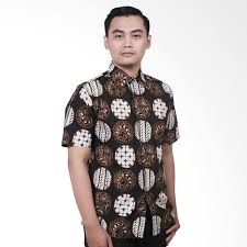 Batik asal madura ini menggunakan motif abstrak sederhana, tanaman atau kombinasi keduanya. Jual Canting Hijau De Sultan Batik Shirt Online Februari 2021 Blibli