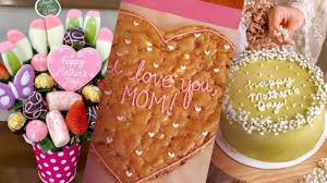 list gifts and treats to surprise mom