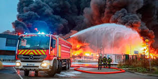 Résultat de recherche d'images pour "alerte incendie usine industrielle"