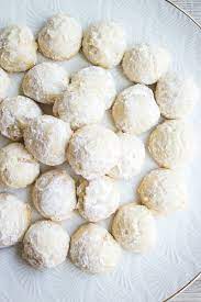 Simple to make, this recipe makes christmas cookies to. 5 Ingredient Vanilla Almond Snowball Cookies Bread Booze Bacon